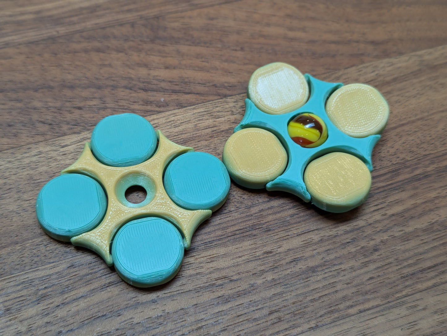 LodeStones Fidget Pair: Lucky Clover Gradient Pastel (3D printed PETG)